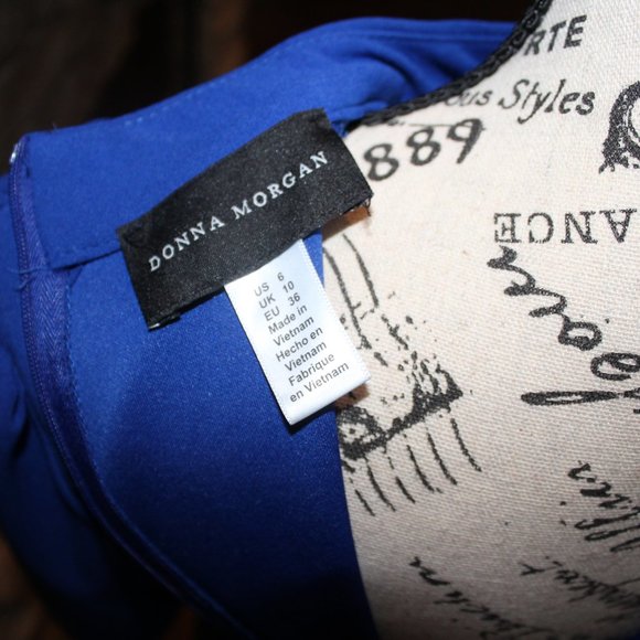 Donna Morgan 3 Button Sheath Dress - Picture 8 of 8